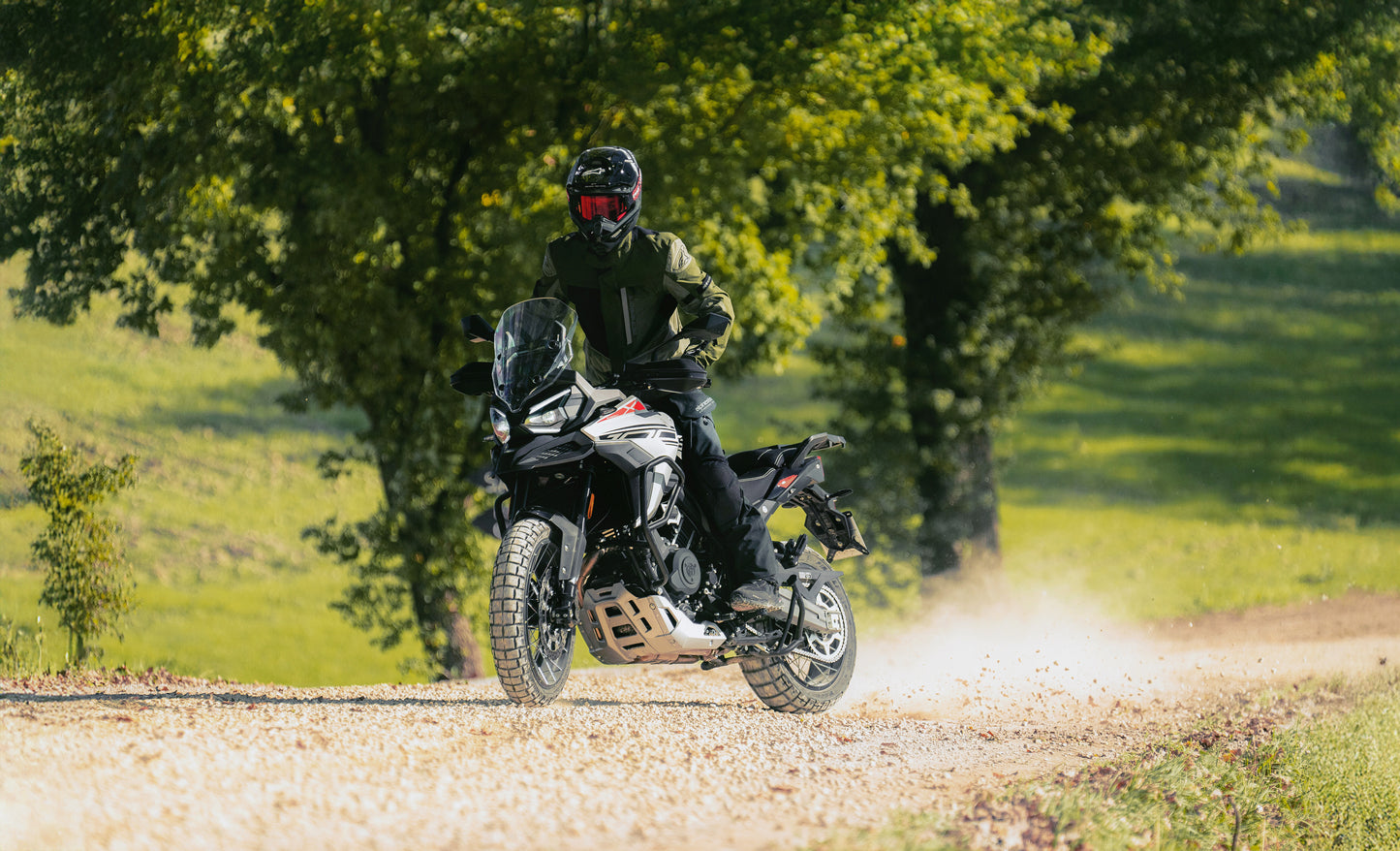 MORBIDELLI MOTO DE AVENTURA TRAIL - T1002VX. MOTOPARTES ASTROMIL REBORDOSA PORTO